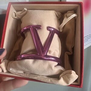 Valentino Garavani NIB Vlogo purple cuff